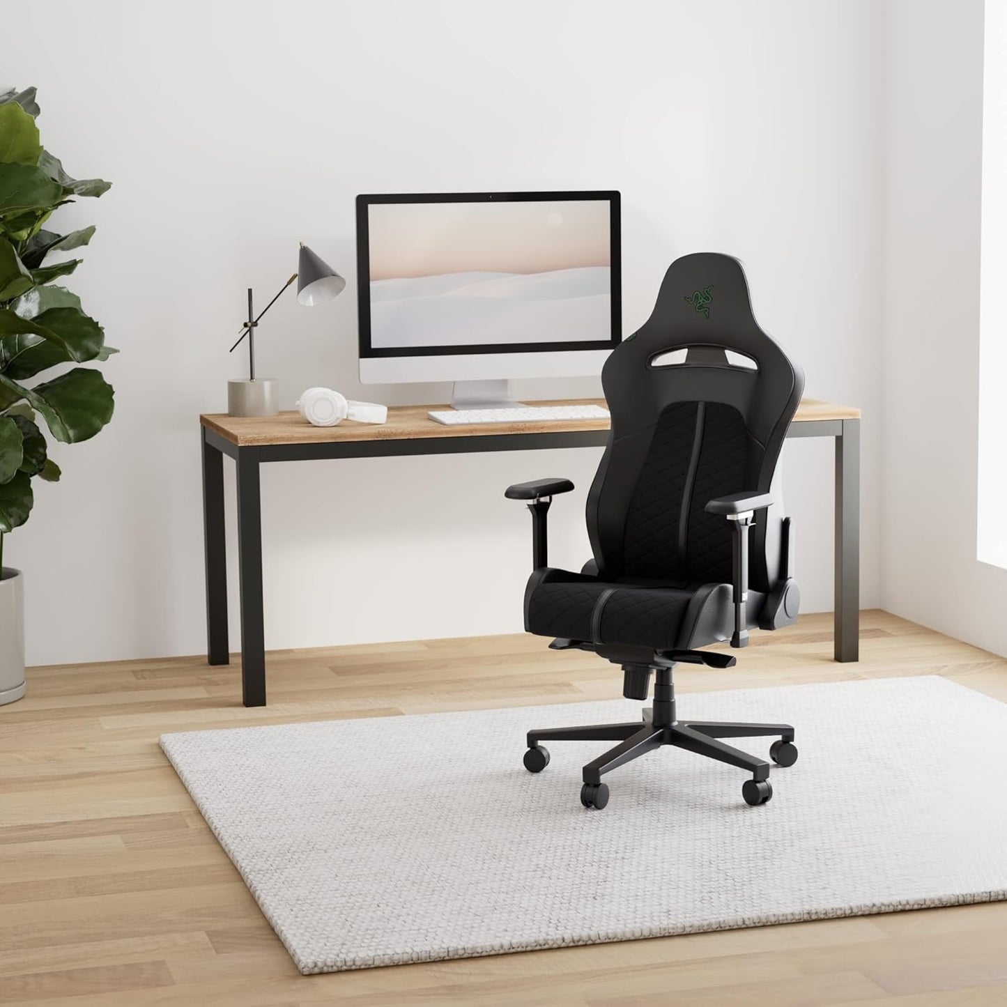 Razer Iskur – Chaise Gaming Premium avec Soutien Lombaire Intégré, Rembourrage en Mousse Haute Densité, Finition Cuir Synthétique Multicouche